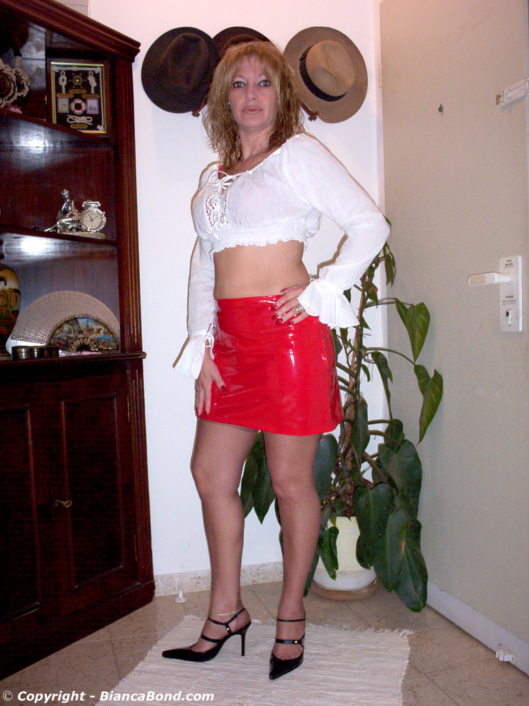 Red Patent Skirt (part 1)